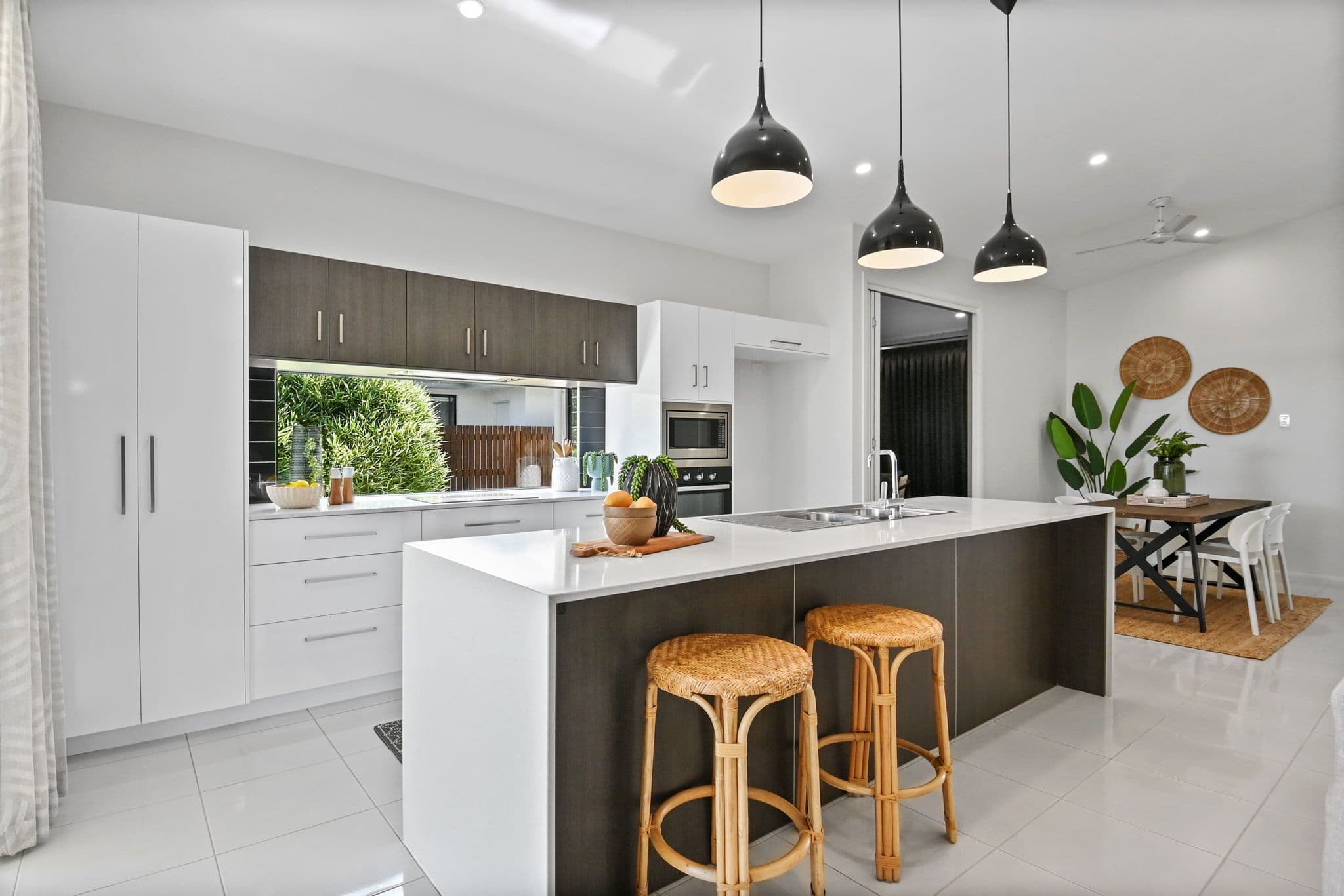 11 Featherwood Street, Mount Low QLD 4818, Mount Low - Thumbnail 3