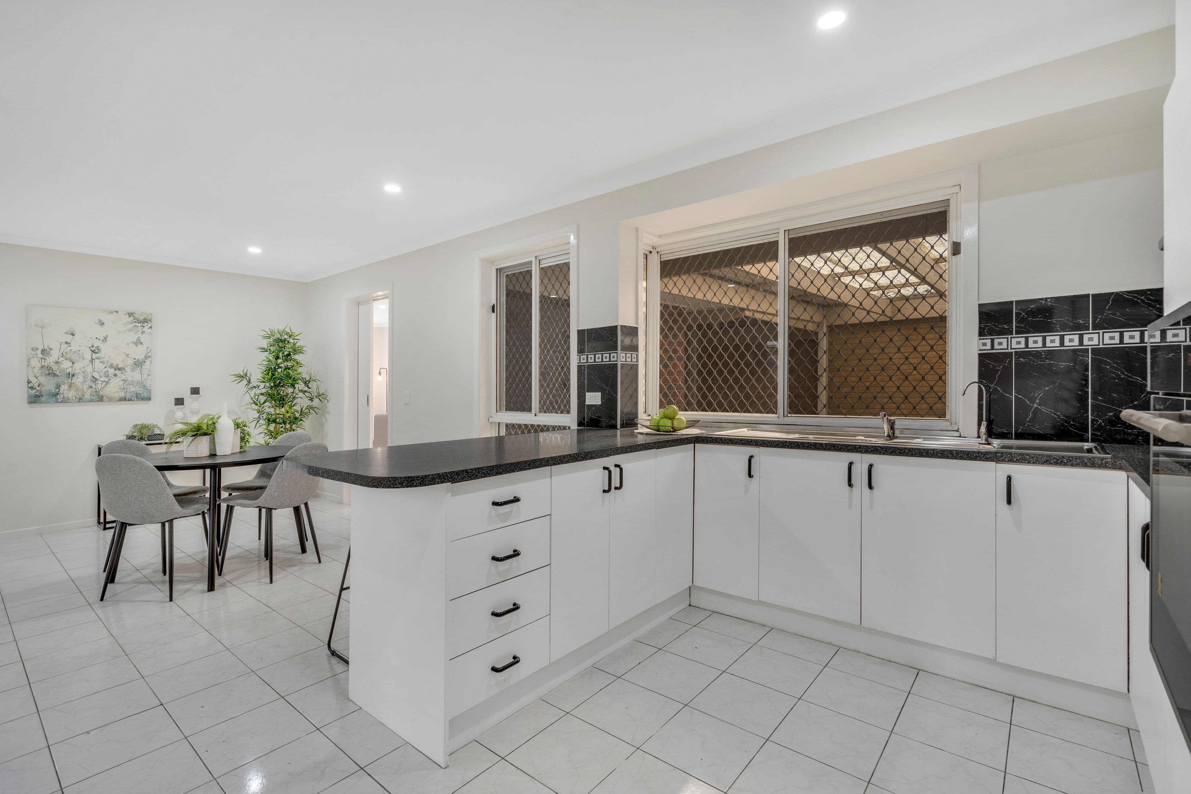 43 Stainsby Crescent, Roxburgh Park VIC 3064, Roxburgh Park - Thumbnail 6