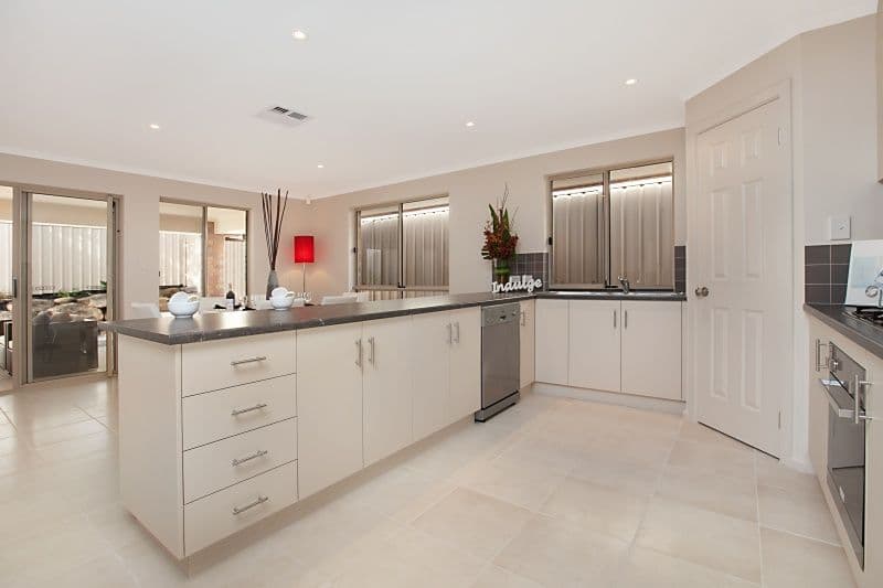 1 Kerrison Avenue, RIDGEHAVEN SA 5097, Ridgehaven - Thumbnail 2