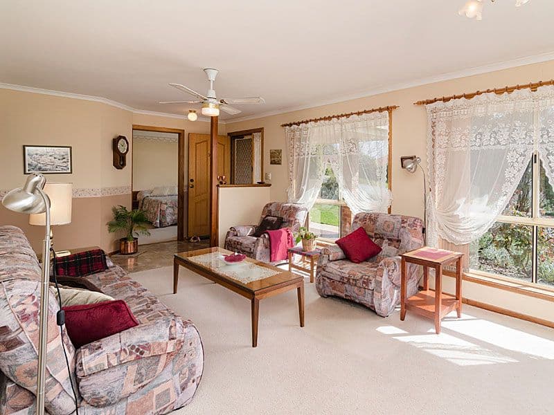 76 Zanker Drive, MOUNT BARKER SA 5251, Mount Barker - Thumbnail 2