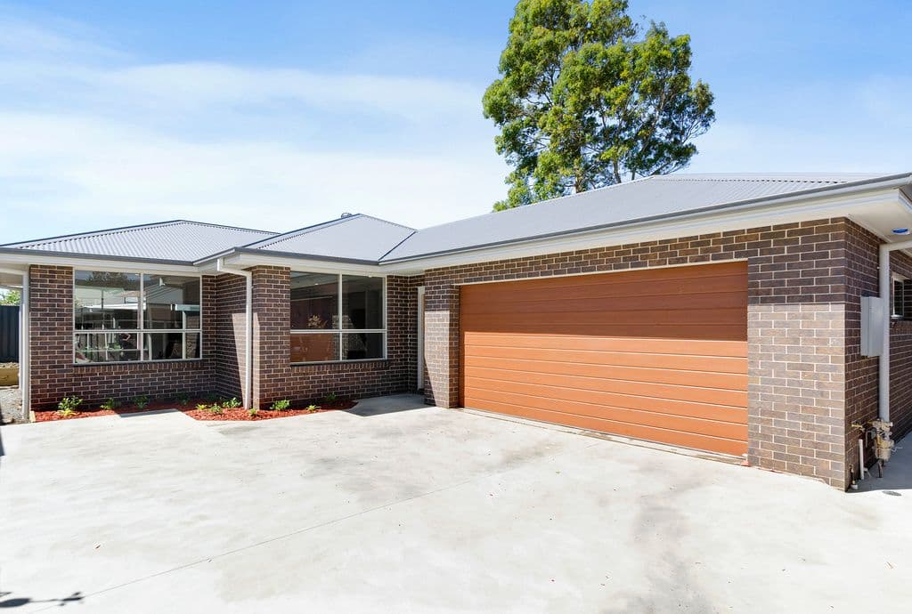 137 Prince Edward Drive, Dapto - Image 1