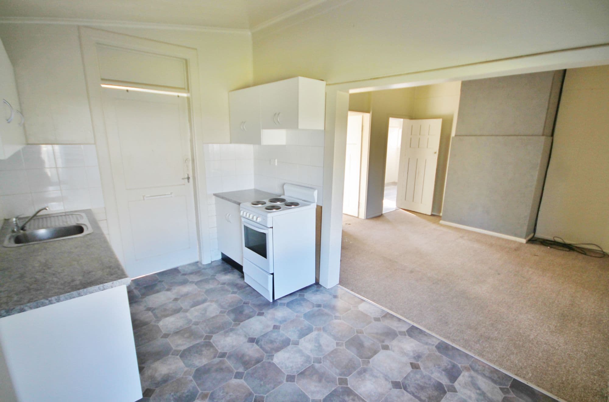 22 Currawong Street, Young - Thumbnail 4