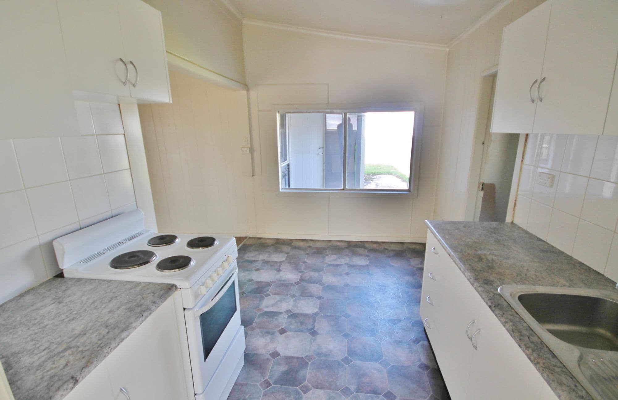 22 Currawong Street, Young - Thumbnail 8