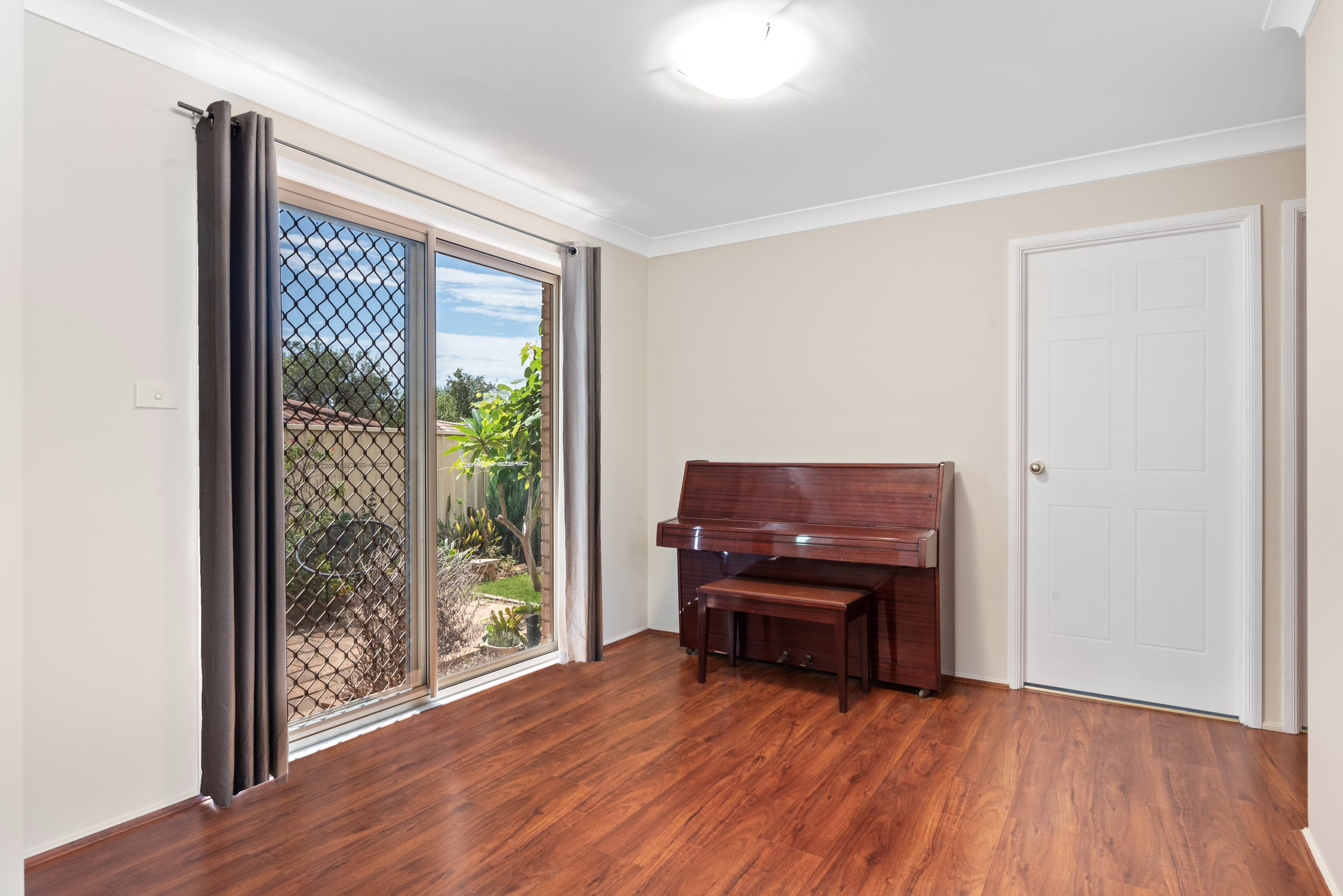 22 Styles Crescent, Minto NSW 2566, Minto - Thumbnail 6