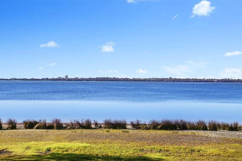 279 Lakedge Avenue, Berkeley Vale NSW 2261, Berkeley Vale - Thumbnail 2