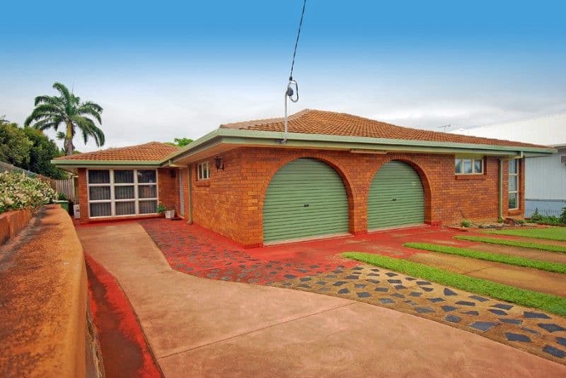 60 Poinciana Avenue, YEPPOON QLD 4703, Yeppoon - Thumbnail 3