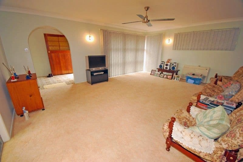 60 Poinciana Avenue, YEPPOON QLD 4703, Yeppoon - Thumbnail 4