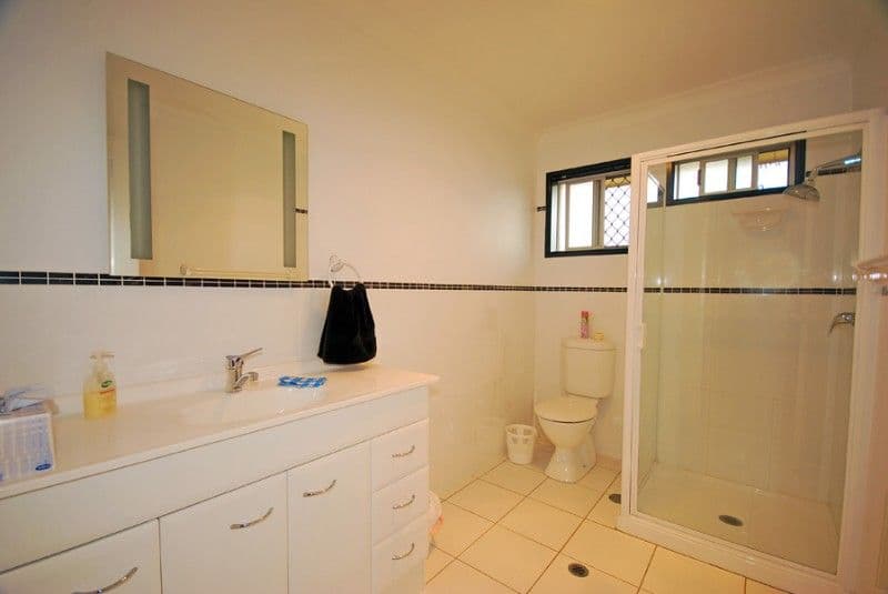 60 Poinciana Avenue, YEPPOON QLD 4703, Yeppoon - Thumbnail 7