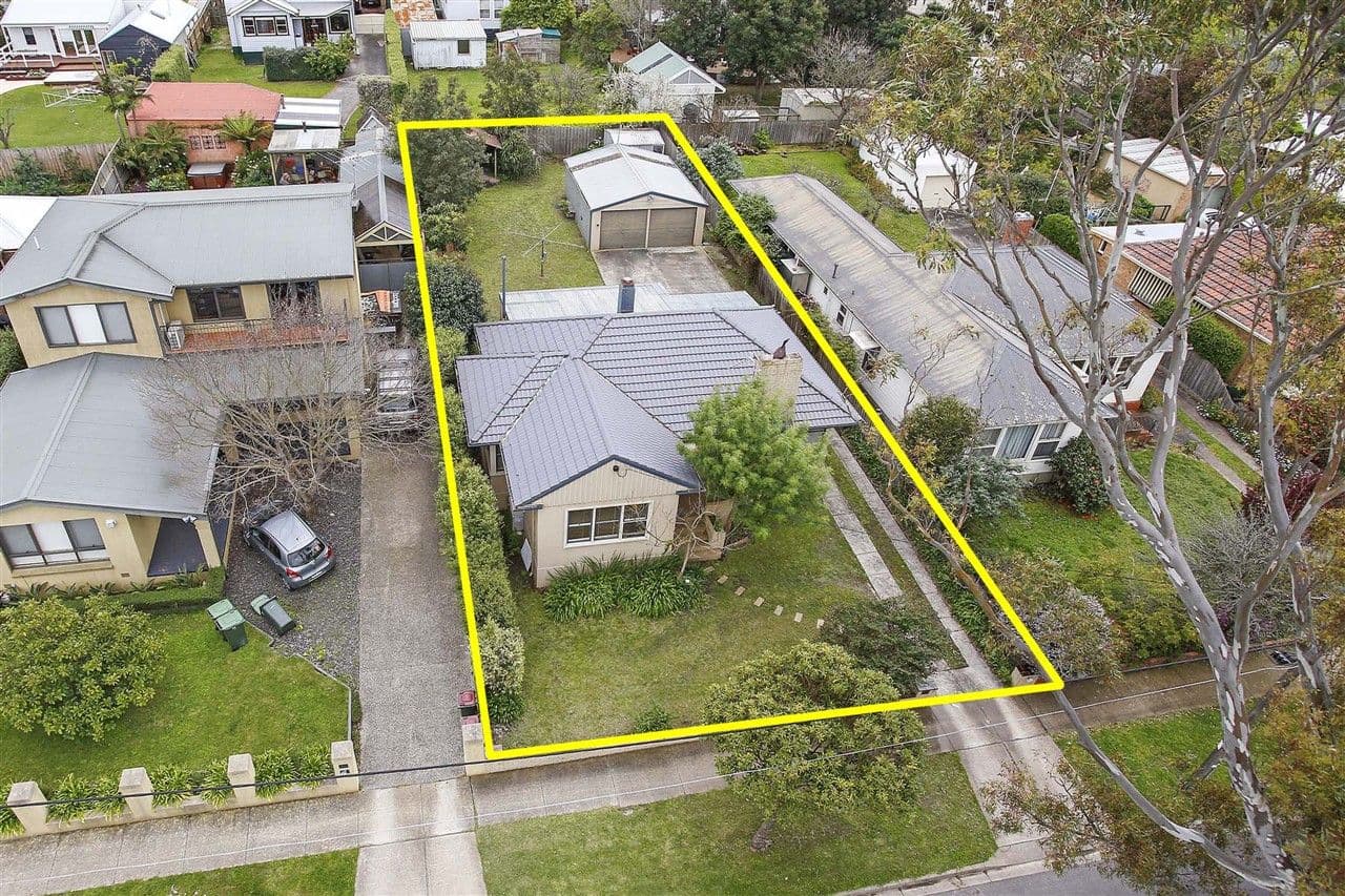 26 Fairmont Road, Newtown VIC 3220, Liverpool - Image 1