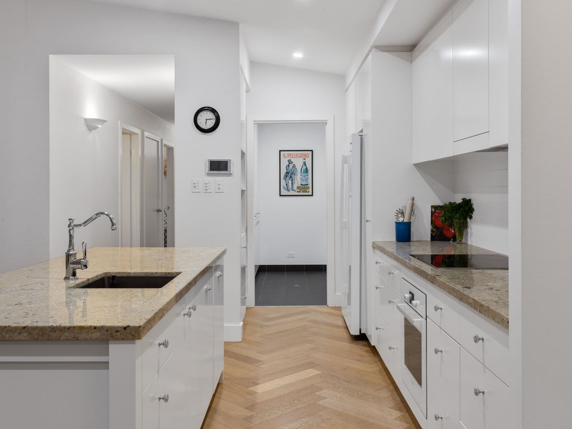 5 West King Street, Southport QLD 4215, Southport - Thumbnail 8