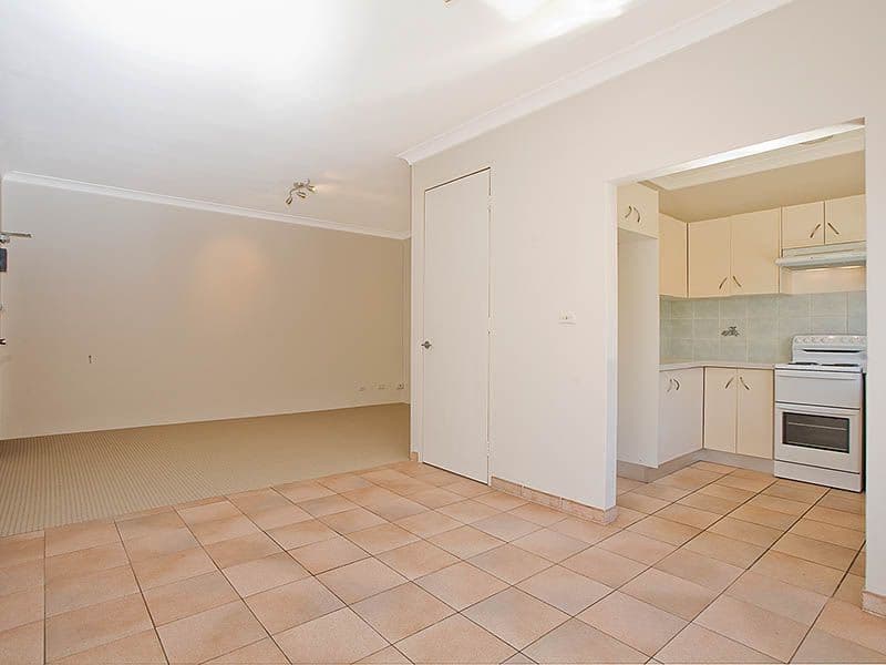 10 Queens Road, BRIGHTON-LE-SANDS NSW 2216, Brighton-Le-Sands - Thumbnail 5