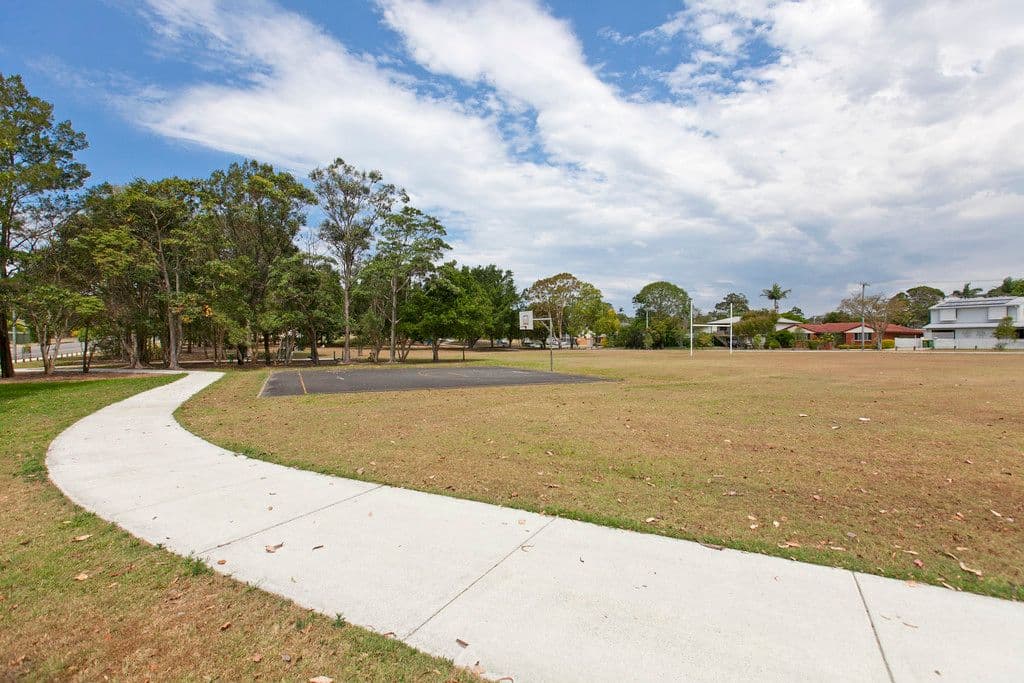 16 Denice Street, BIRKDALE QLD 4159, Birkdale - Thumbnail 5