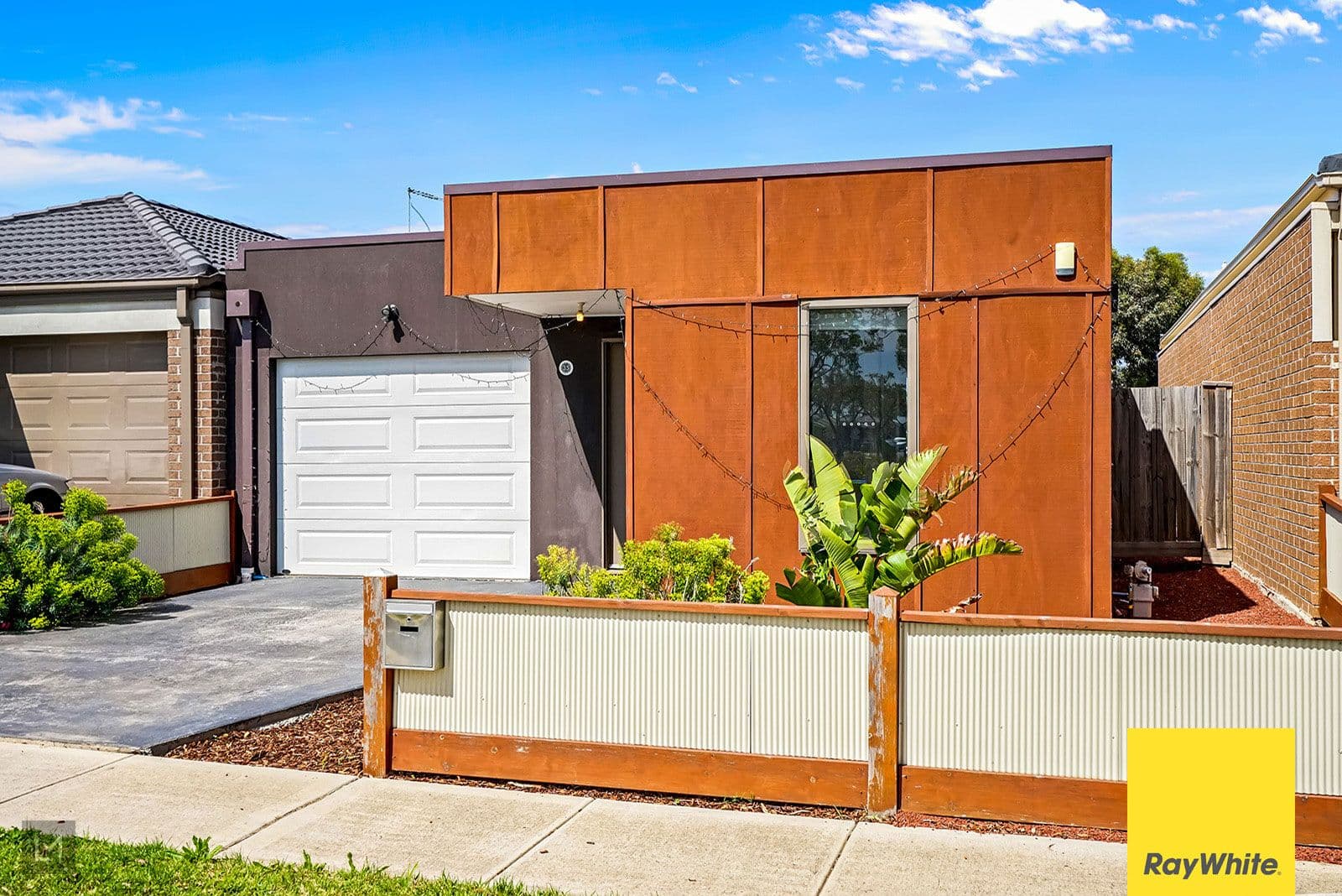 35 Woolybush Drive, Tarneit VIC 3029, Tarneit - Thumbnail 2