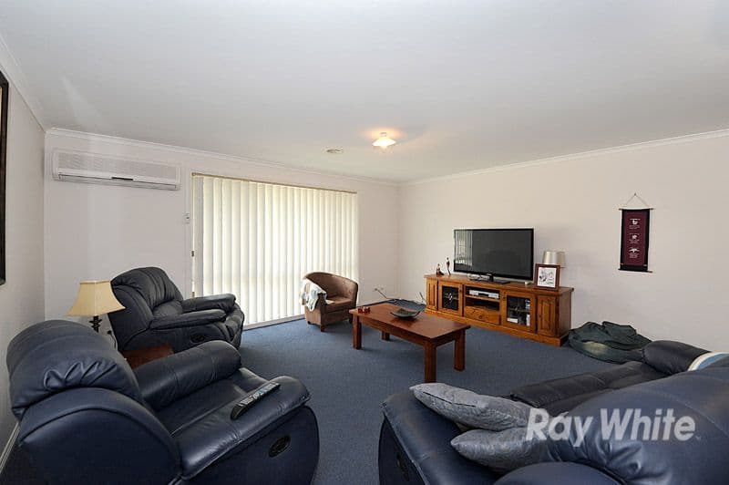 118 McGregor Road, PAKENHAM VIC 3810, Pakenham - Thumbnail 3