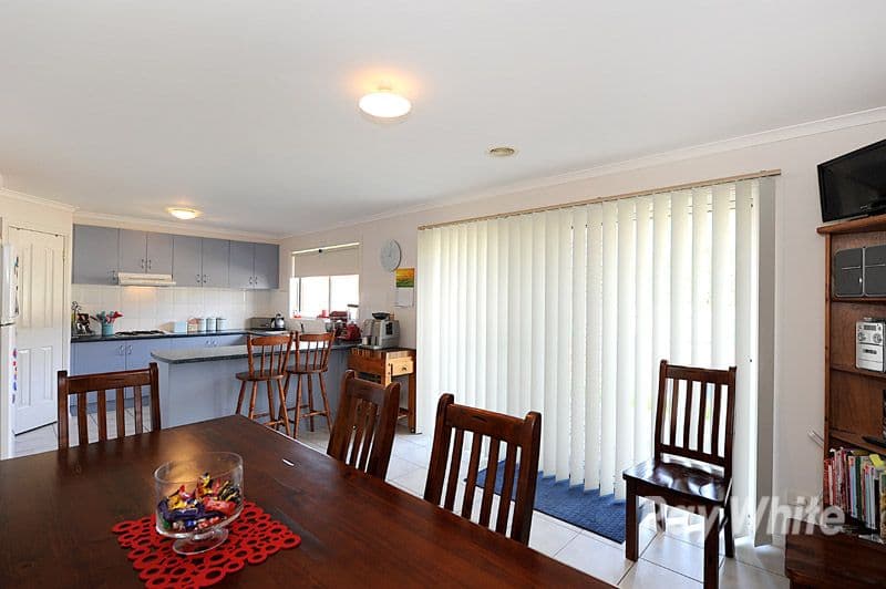 118 McGregor Road, PAKENHAM VIC 3810, Pakenham - Thumbnail 4