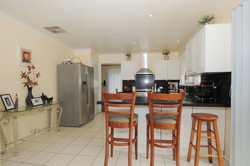 11 Shearwater Court, MORNINGTON VIC 3931, Mornington - Thumbnail 5