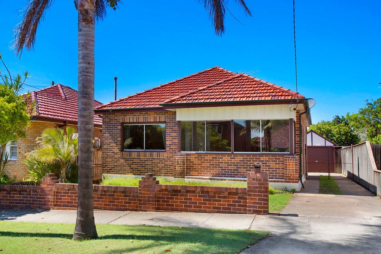 19 First Avenue, Rodd Point NSW 2046, Rodd Point - Image 1