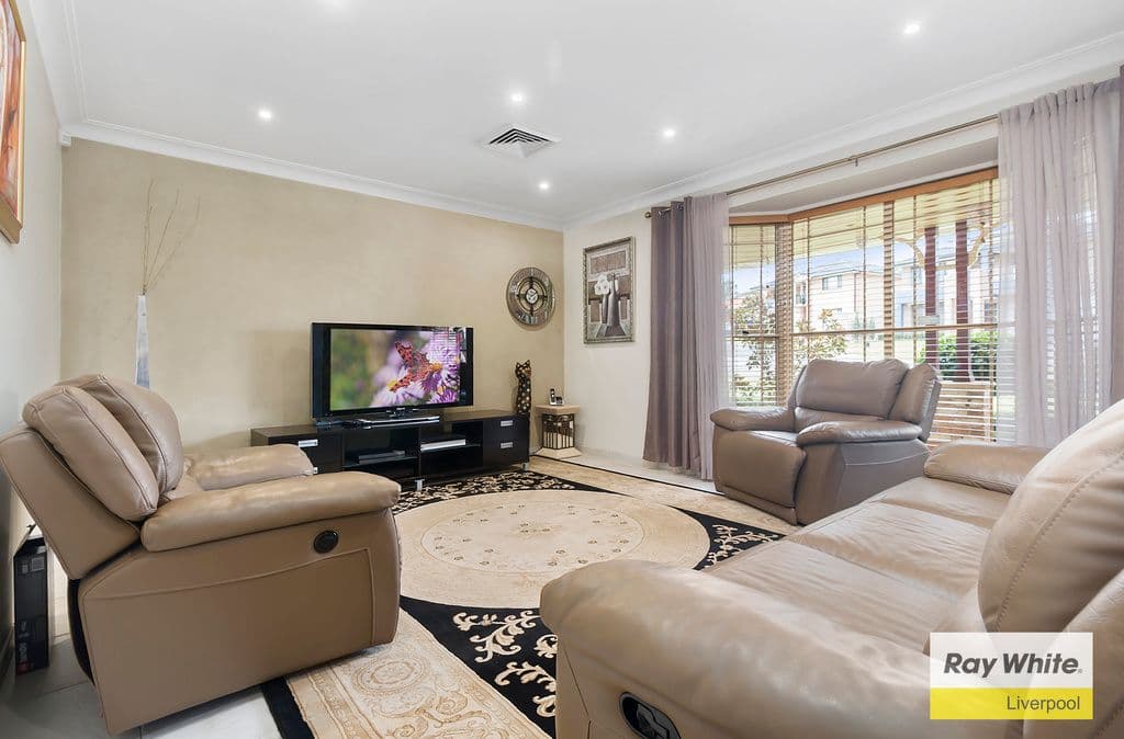 4 Cusack Avenue, Casula - Thumbnail 3