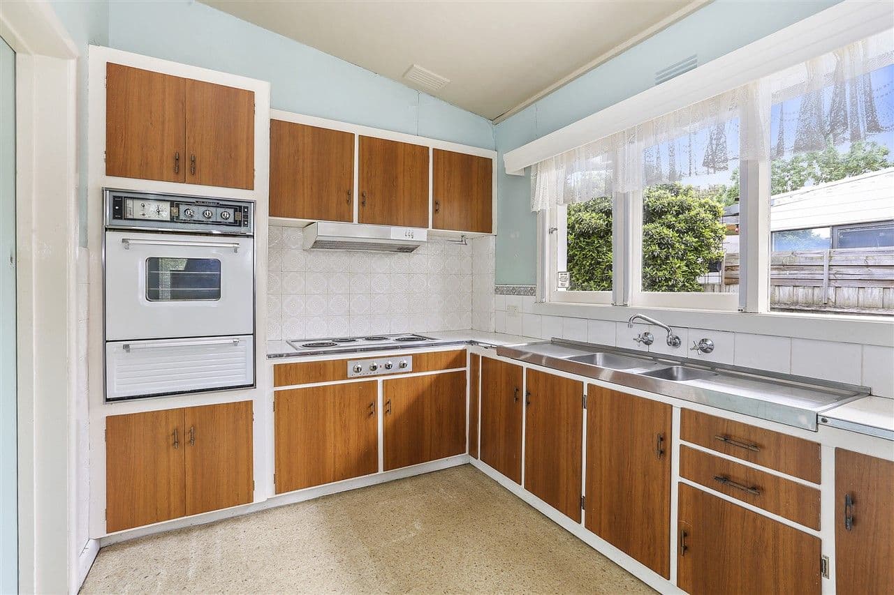10 Gill Street, Belmont VIC 3216, Belmont - Thumbnail 2