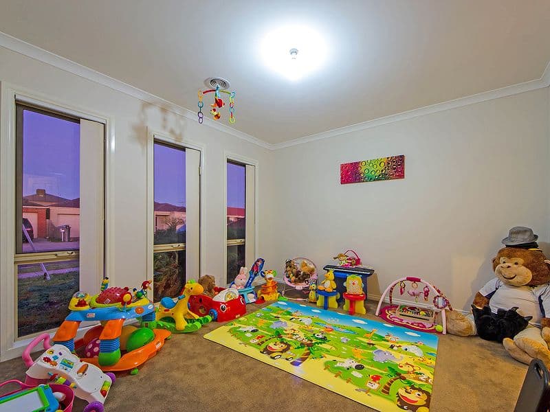 13 Gallop Court, Truganina VIC 3029, Truganina - Thumbnail 5