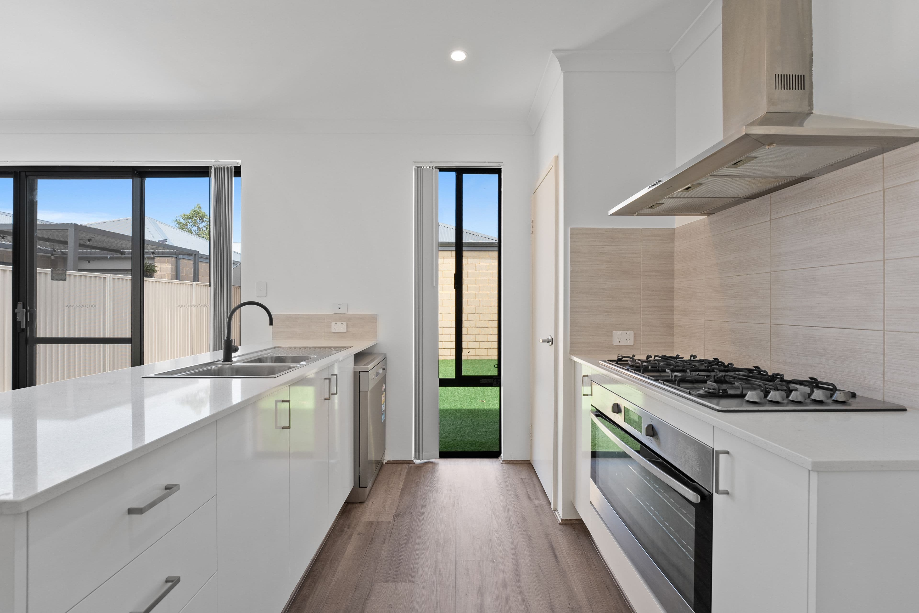 11 Pharlap Parade, Baldivis WA 6171, Baldivis - Thumbnail 2