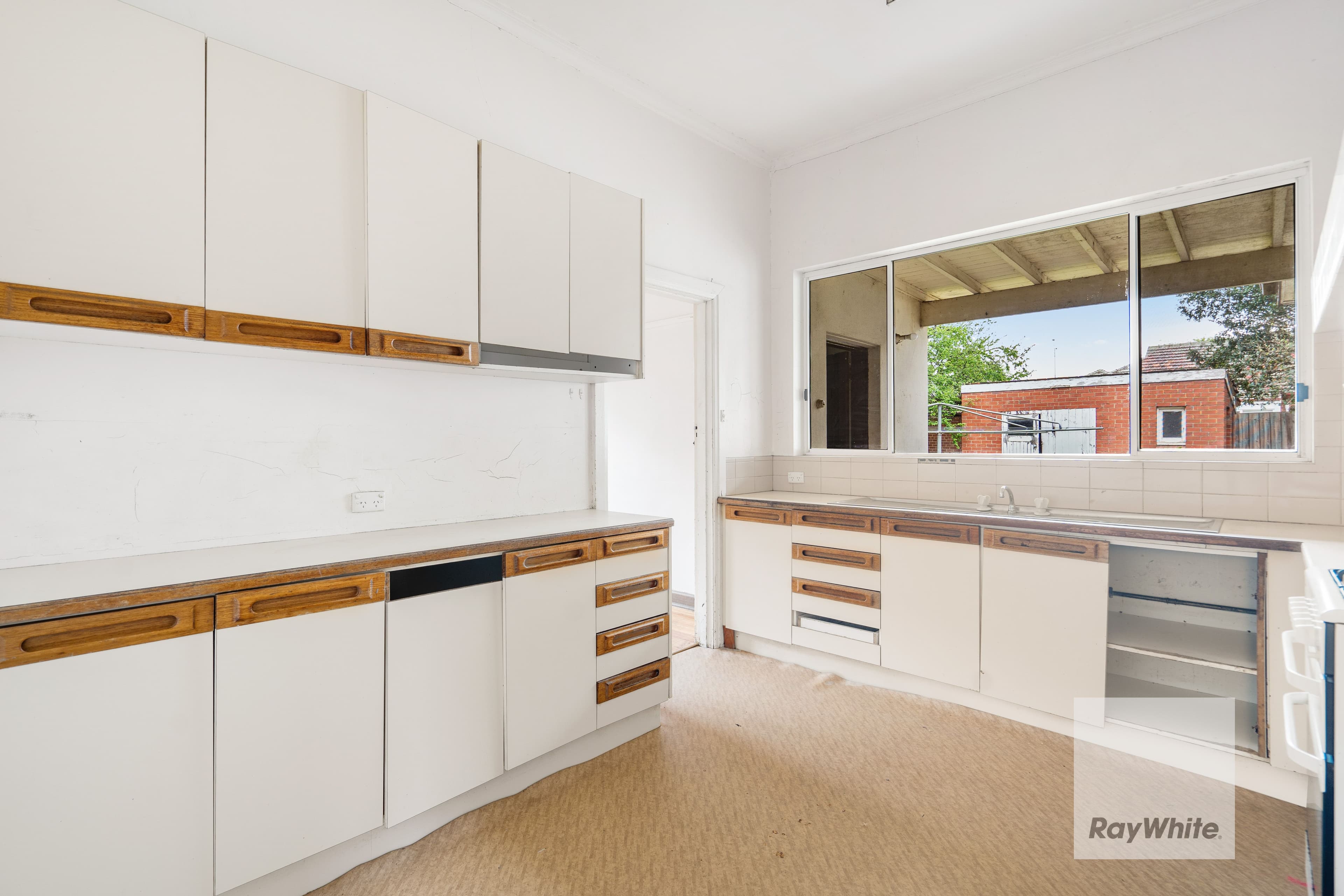 7 Hume Street, Deer Park VIC 3023, Deer Park - Thumbnail 3