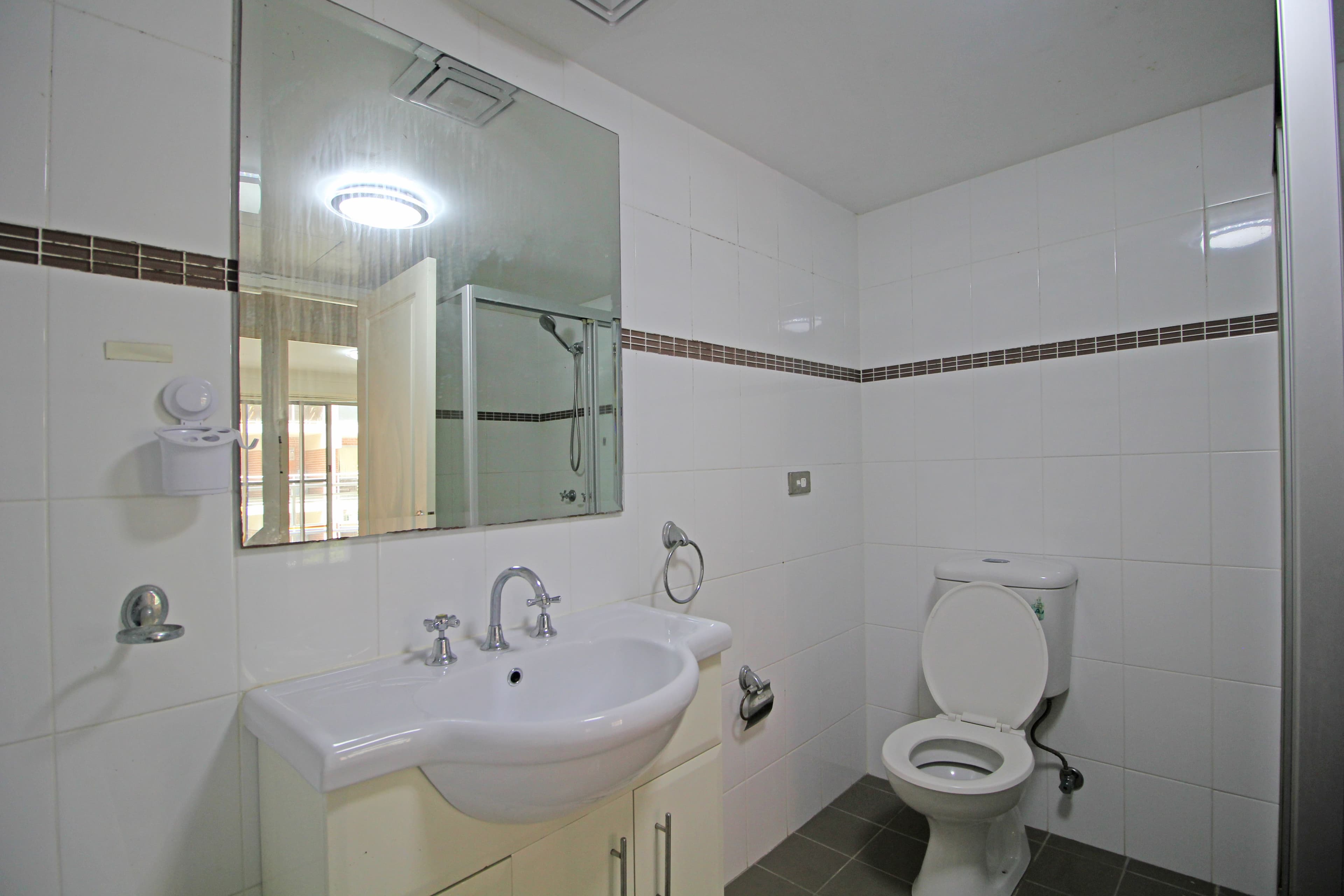 6 Lachlan Street, Liverpool NSW 2170, Liverpool - Thumbnail 6