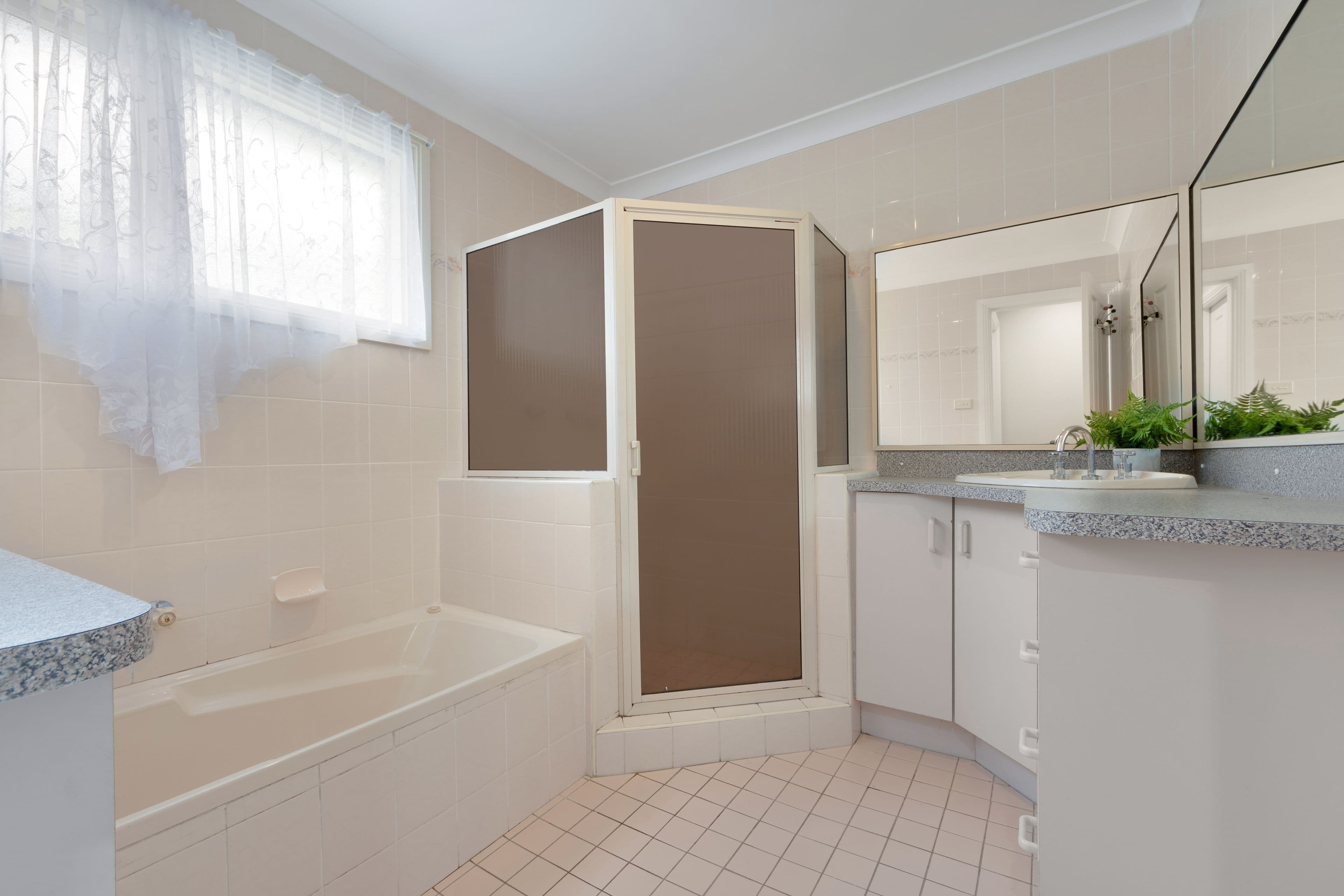 Ruse NSW 2560, Ruse - Thumbnail 8