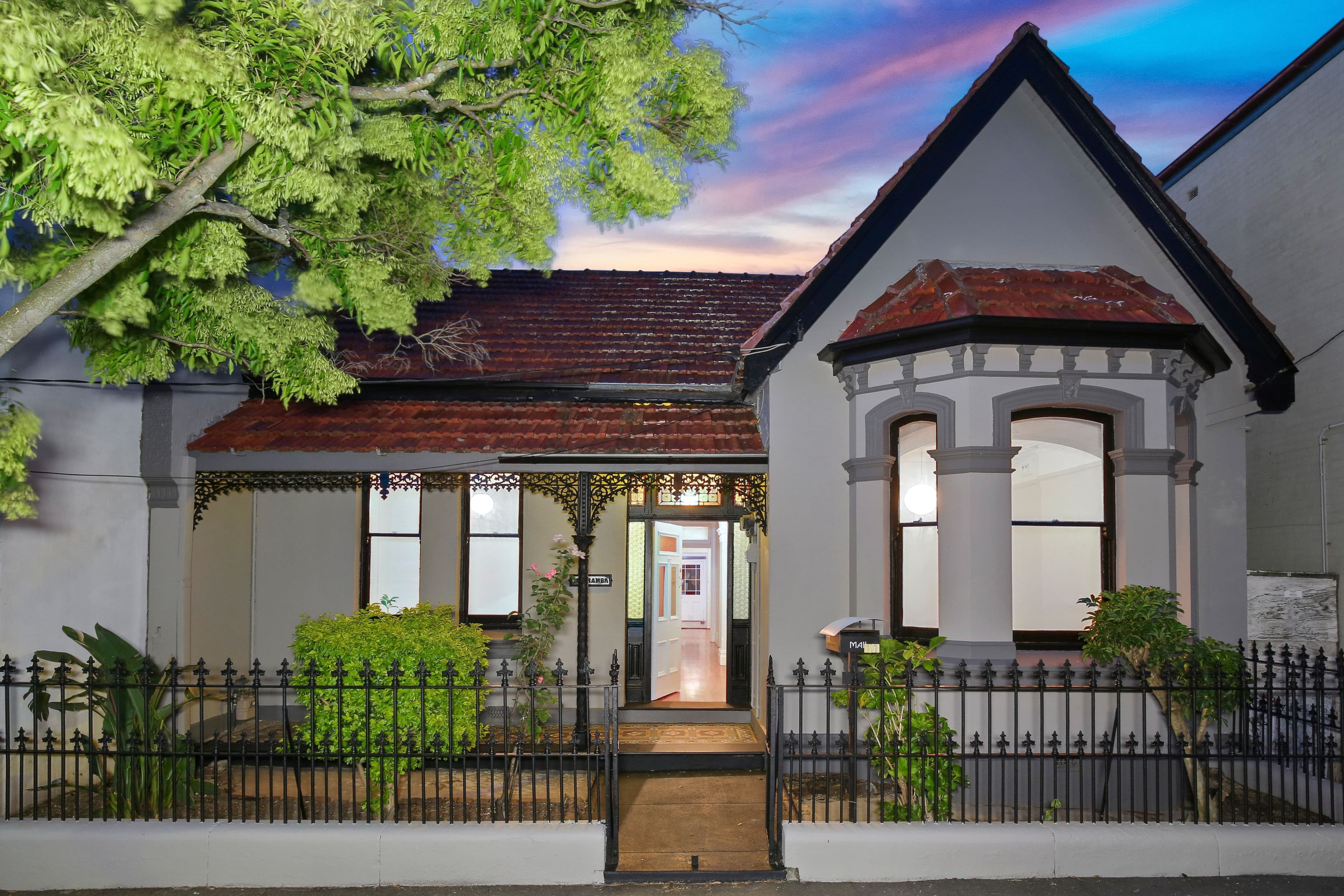 11 Holmwood Street, Newtown - Image 1