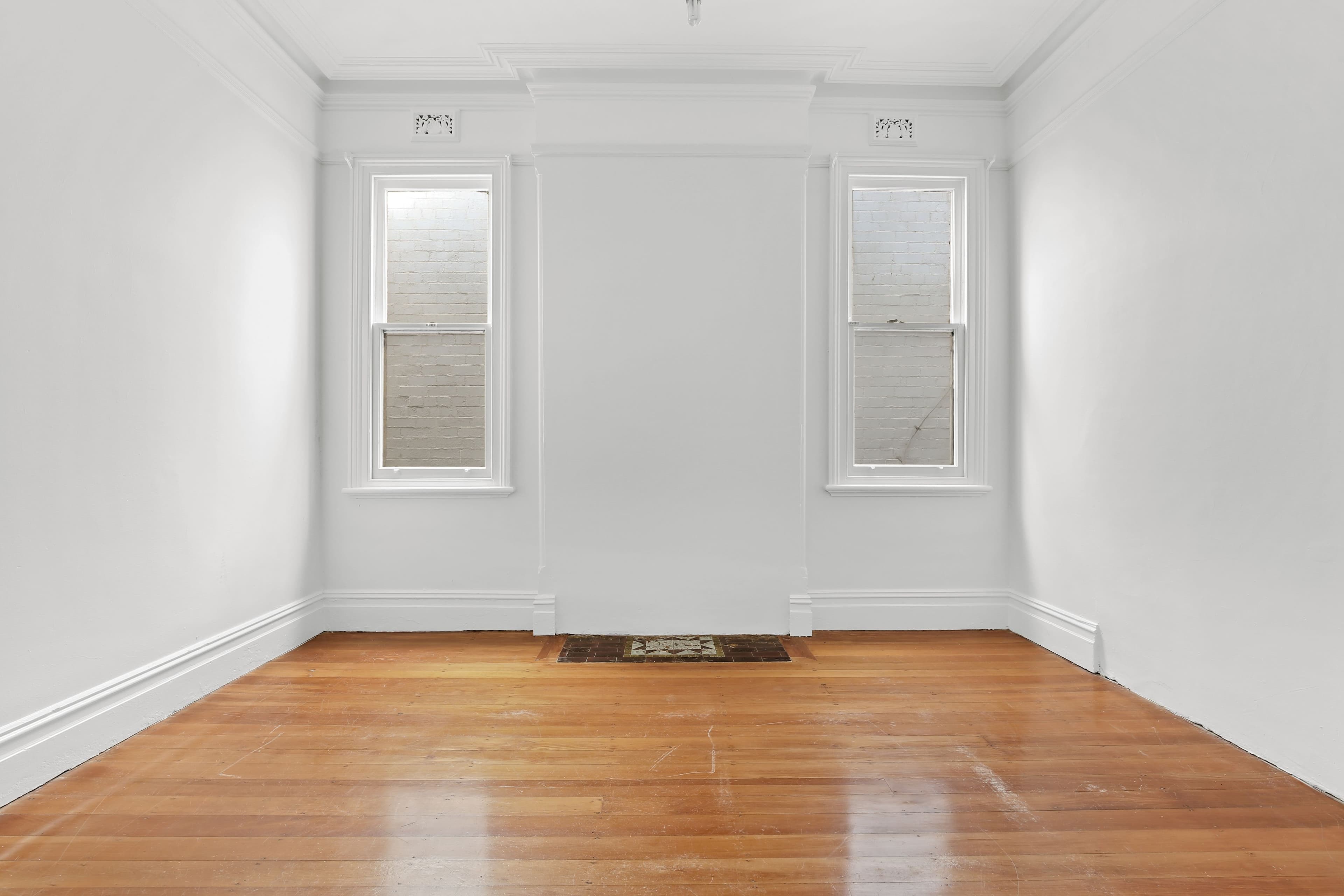 11 Holmwood Street, Newtown - Thumbnail 5