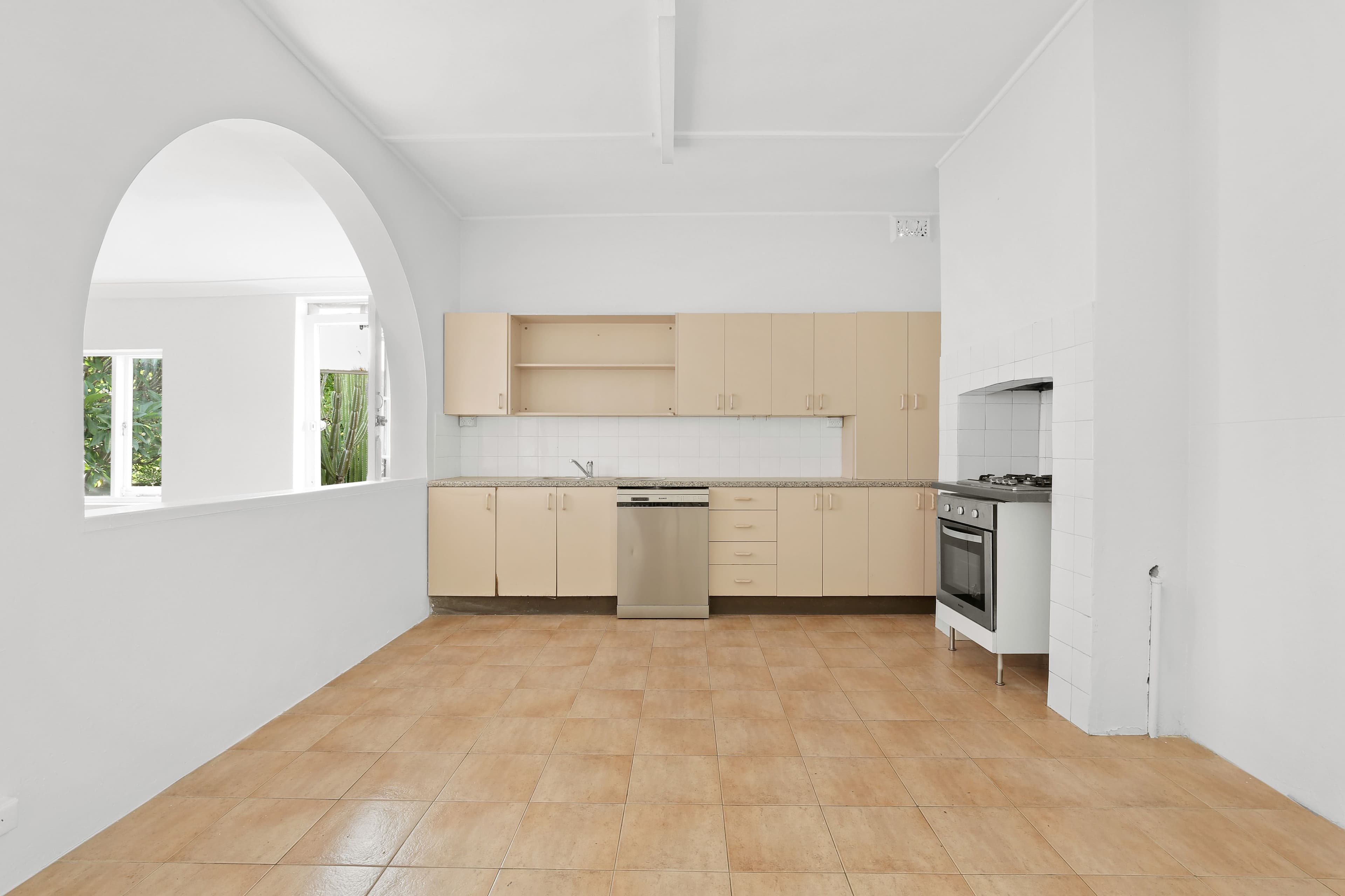 11 Holmwood Street, Newtown - Thumbnail 7