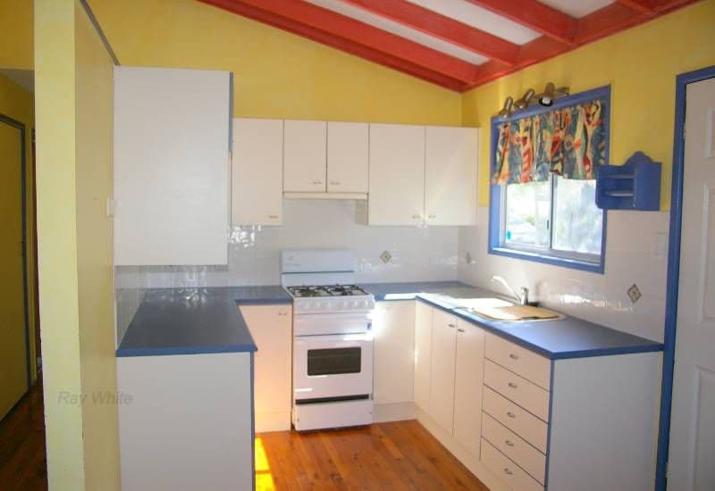 21 Bucknor Drive, DECEPTION BAY QLD 4508, Deception Bay - Thumbnail 2