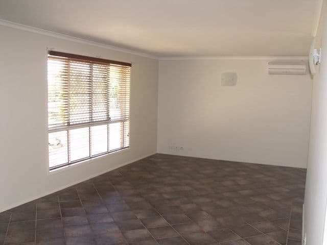 21 Shiraz Chase, MORAYFIELD QLD 4506, Morayfield - Thumbnail 5