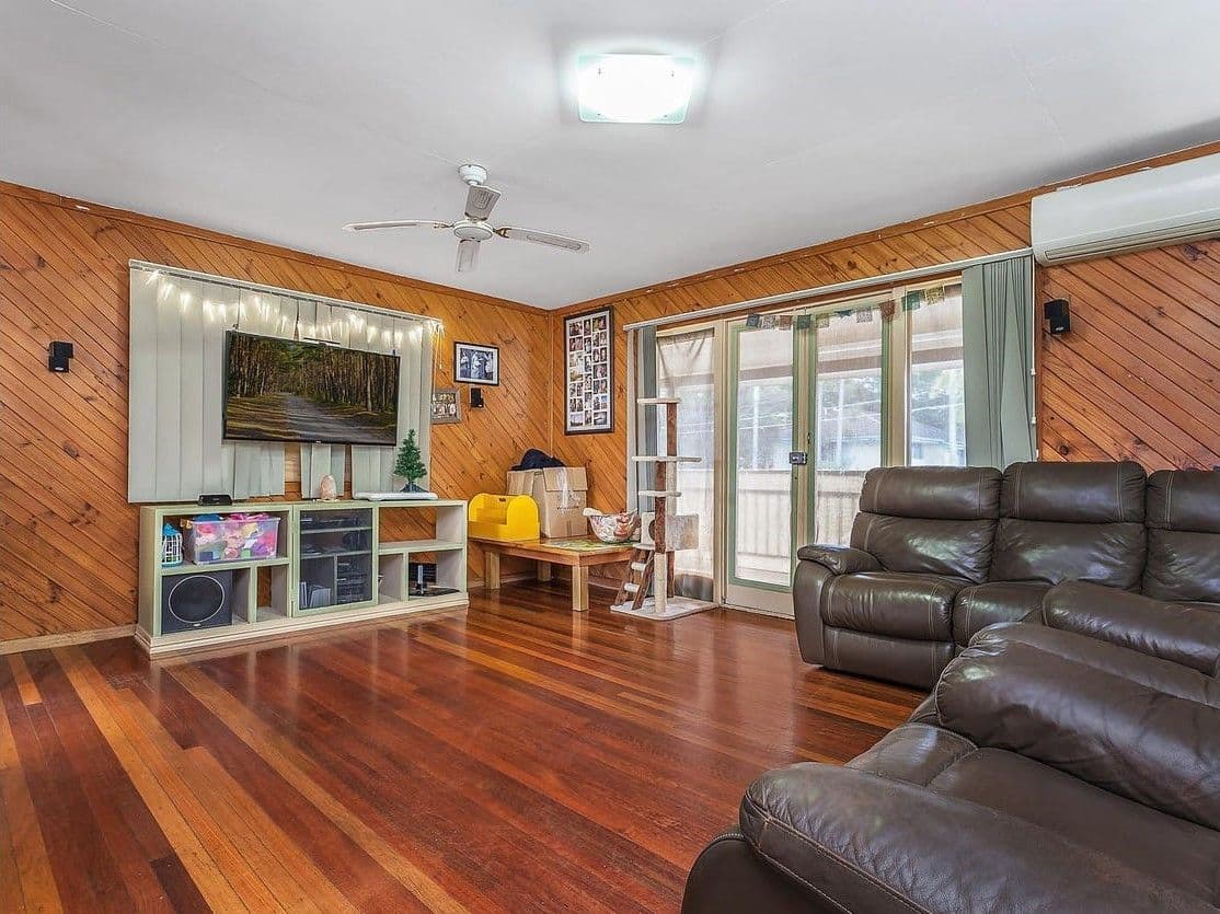 16 Ash Avenue, Woodridge QLD 4114, Woodridge - Thumbnail 2