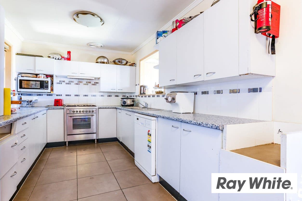 16 Ash Avenue, Woodridge QLD 4114, Woodridge - Thumbnail 6