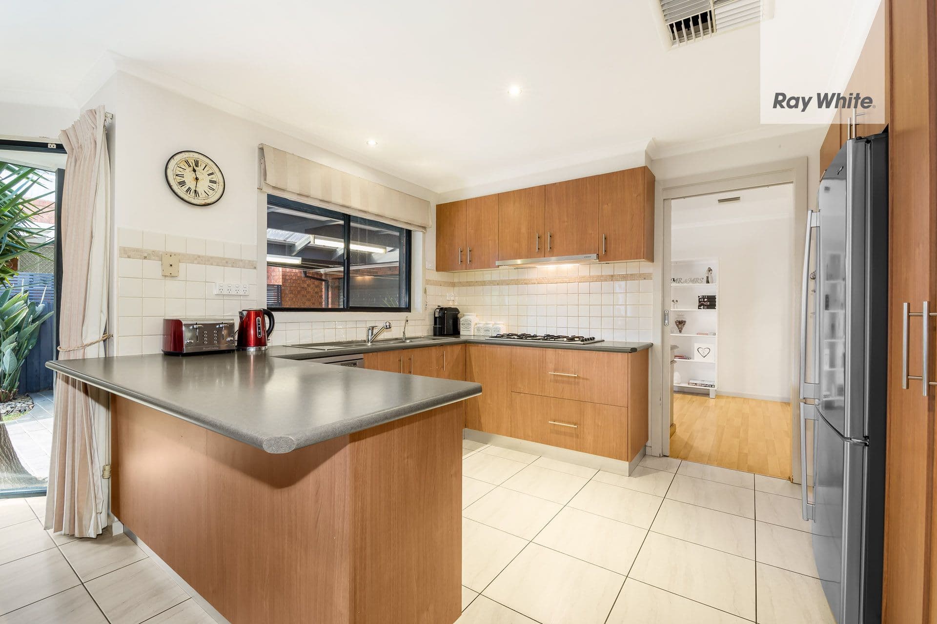 60 Lady Penrhyn Avenue, Mill Park VIC 3082, Mill Park - Thumbnail 2
