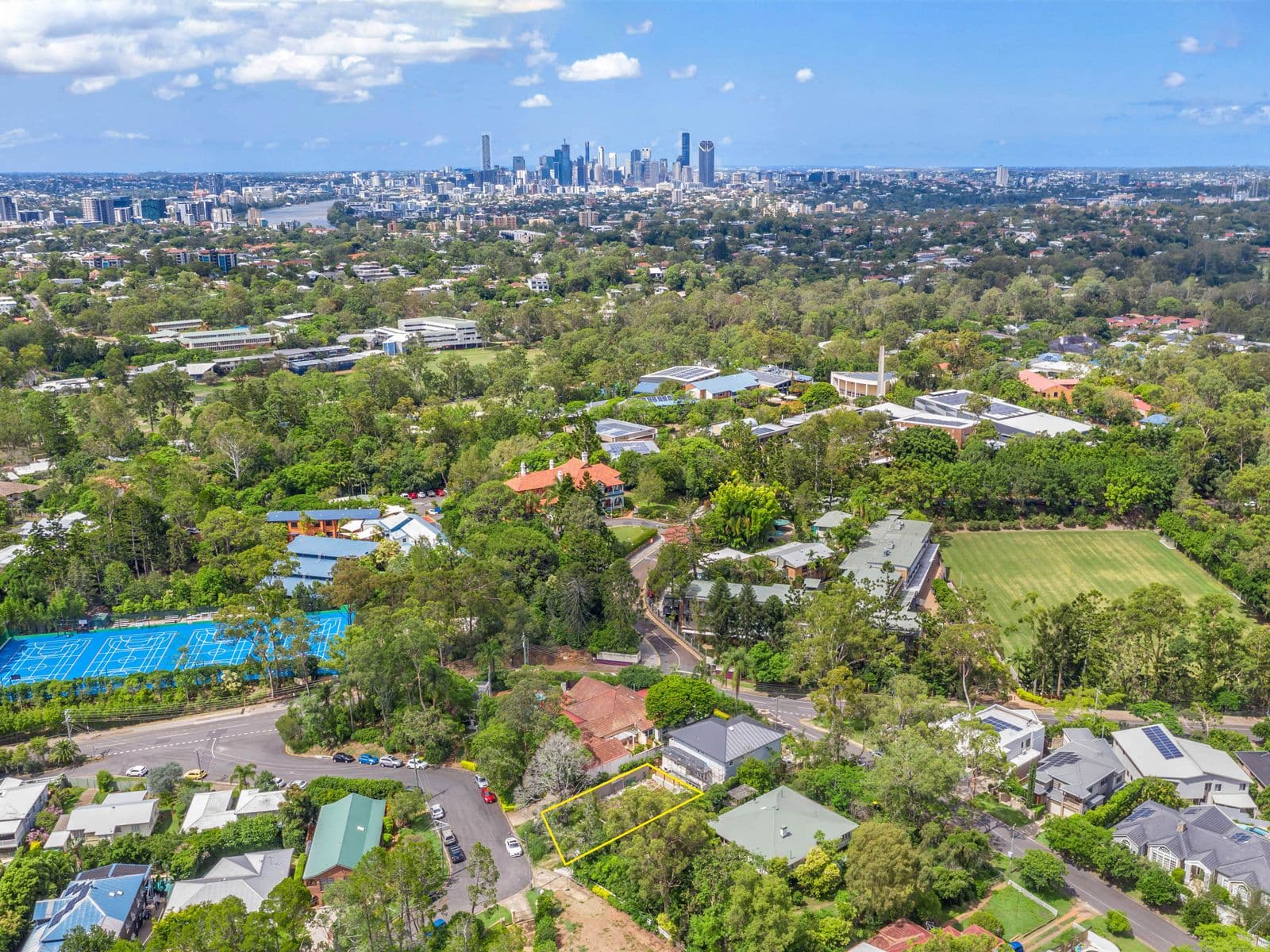63 Dennis Street, Indooroopilly QLD 4068, Indooroopilly - Thumbnail 2