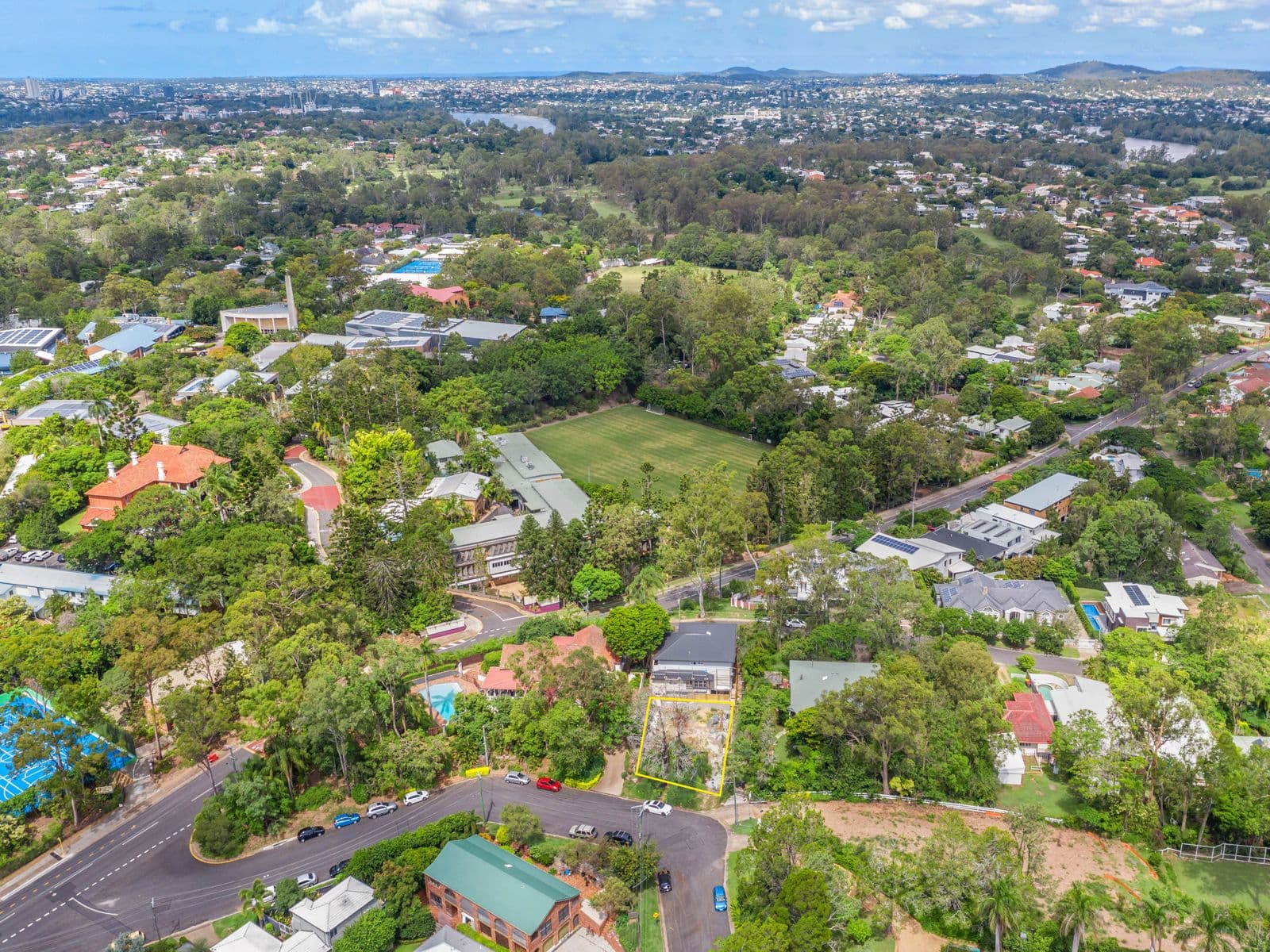 63 Dennis Street, Indooroopilly QLD 4068, Indooroopilly - Thumbnail 3
