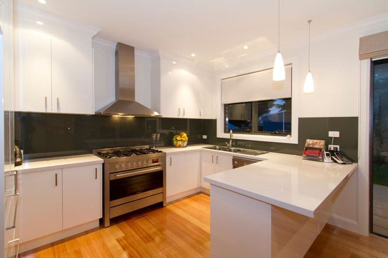 10 Macrina Street, OAKLEIGH EAST VIC 3166, Oakleigh East - Thumbnail 4