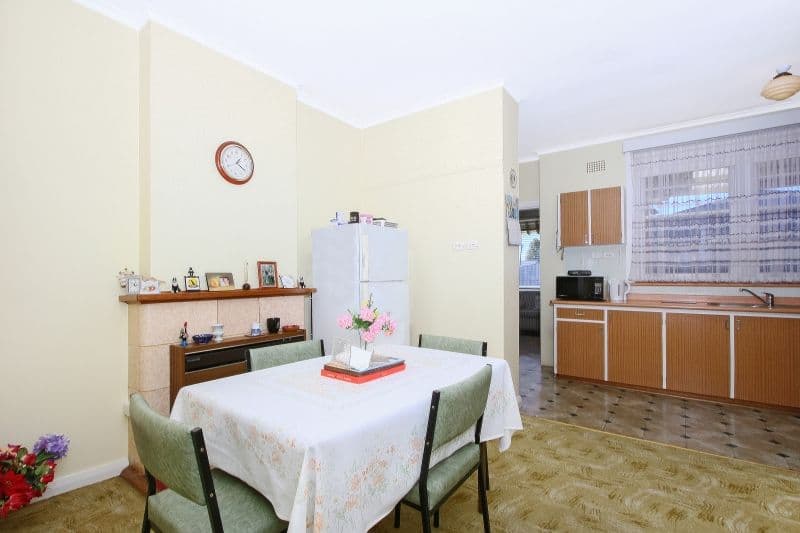 57 Bradley Street, Goulburn - Thumbnail 6