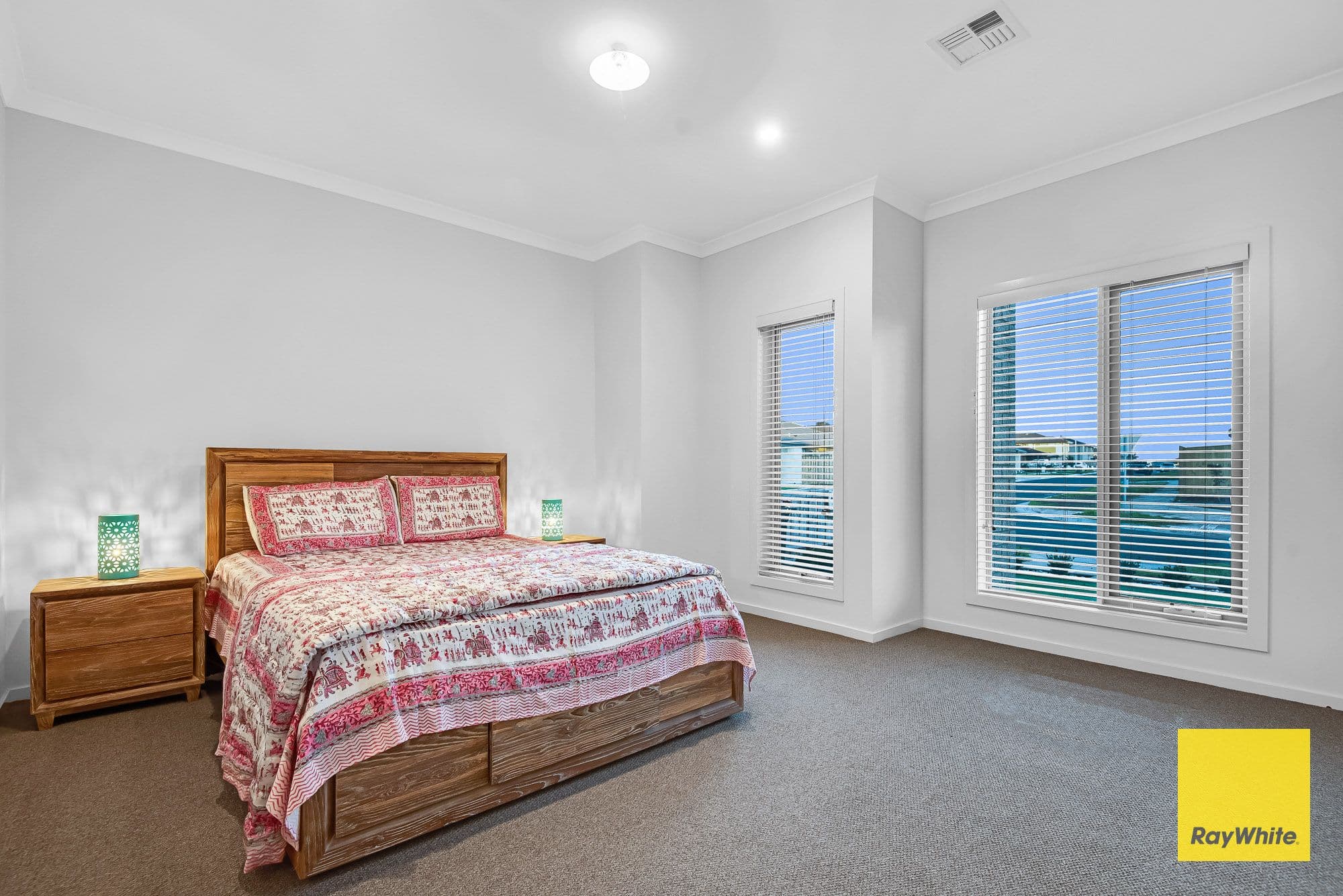 21 Woolspinner Crescent, Wyndham Vale VIC 3024, Wyndham Vale - Thumbnail 3