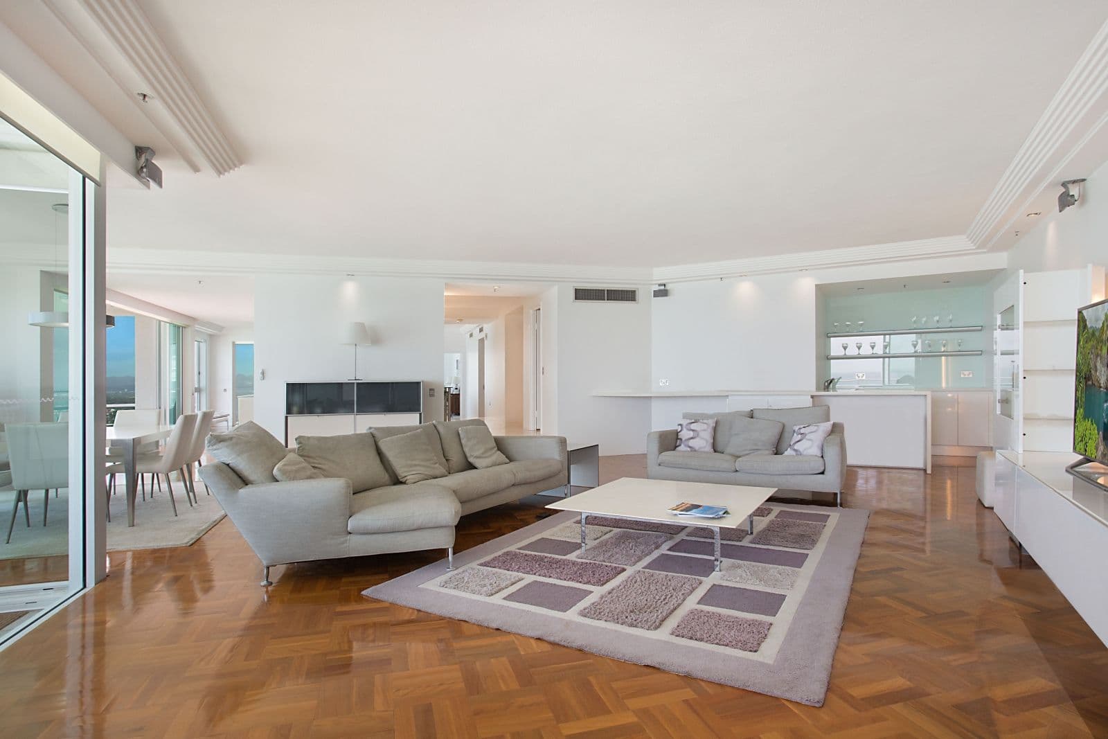 114 'Carmel By The Sea' 177 Old Burleigh Road, Broadbeach QLD 4218, Broadbeach - Thumbnail 6