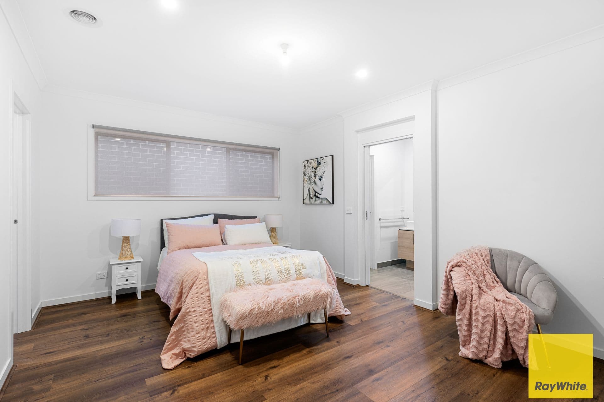 4 Pinebank Street, Werribee VIC 3030, Werribee - Thumbnail 4