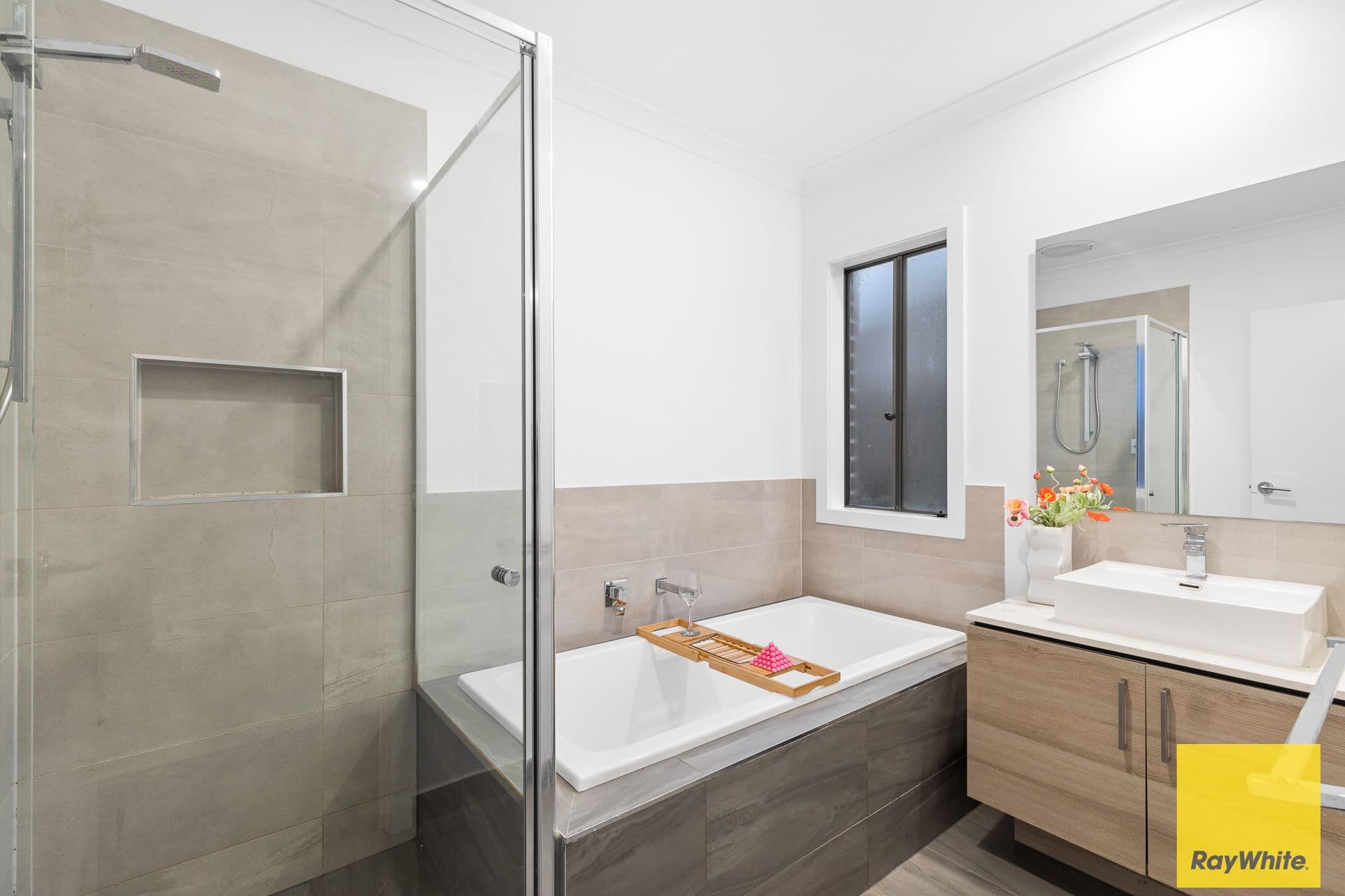 4 Pinebank Street, Werribee VIC 3030, Werribee - Thumbnail 5