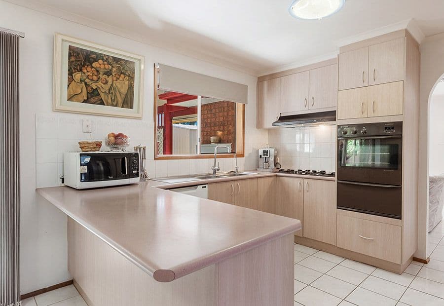 2 Dendy Court, Roxburgh Park VIC 3064, Roxburgh Park - Thumbnail 3