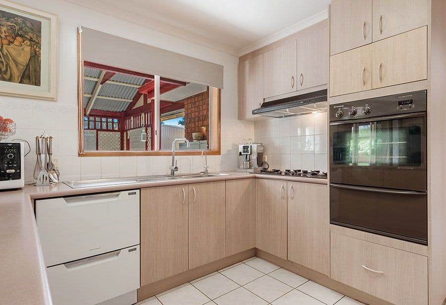 2 Dendy Court, Roxburgh Park VIC 3064, Roxburgh Park - Thumbnail 4
