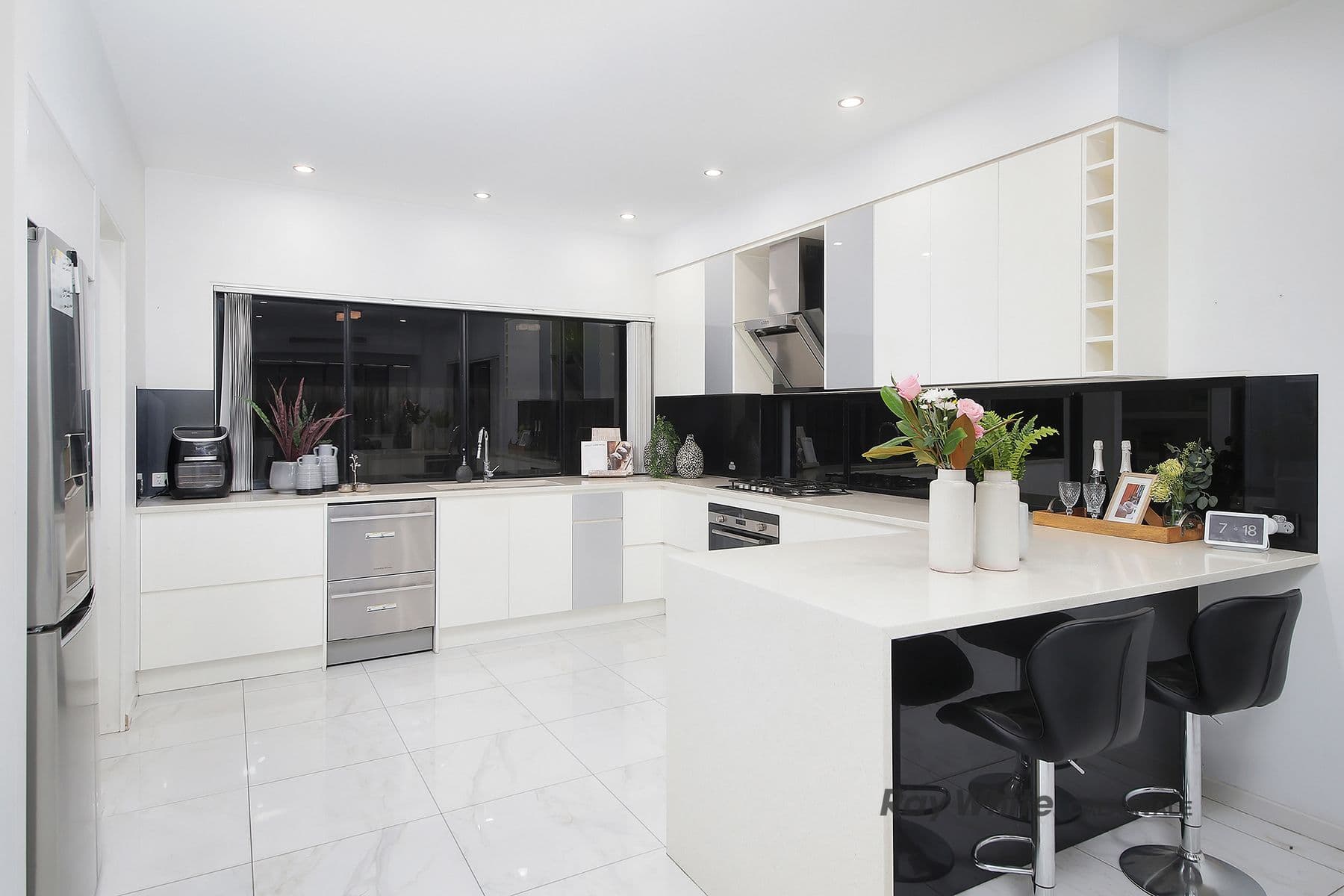 28 Peachtree Place, Stretton QLD 4116, Stretton - Thumbnail 5