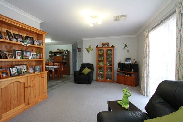 19 Kilby Court, KANGAROO FLAT VIC 3555, Kangaroo Flat - Thumbnail 4