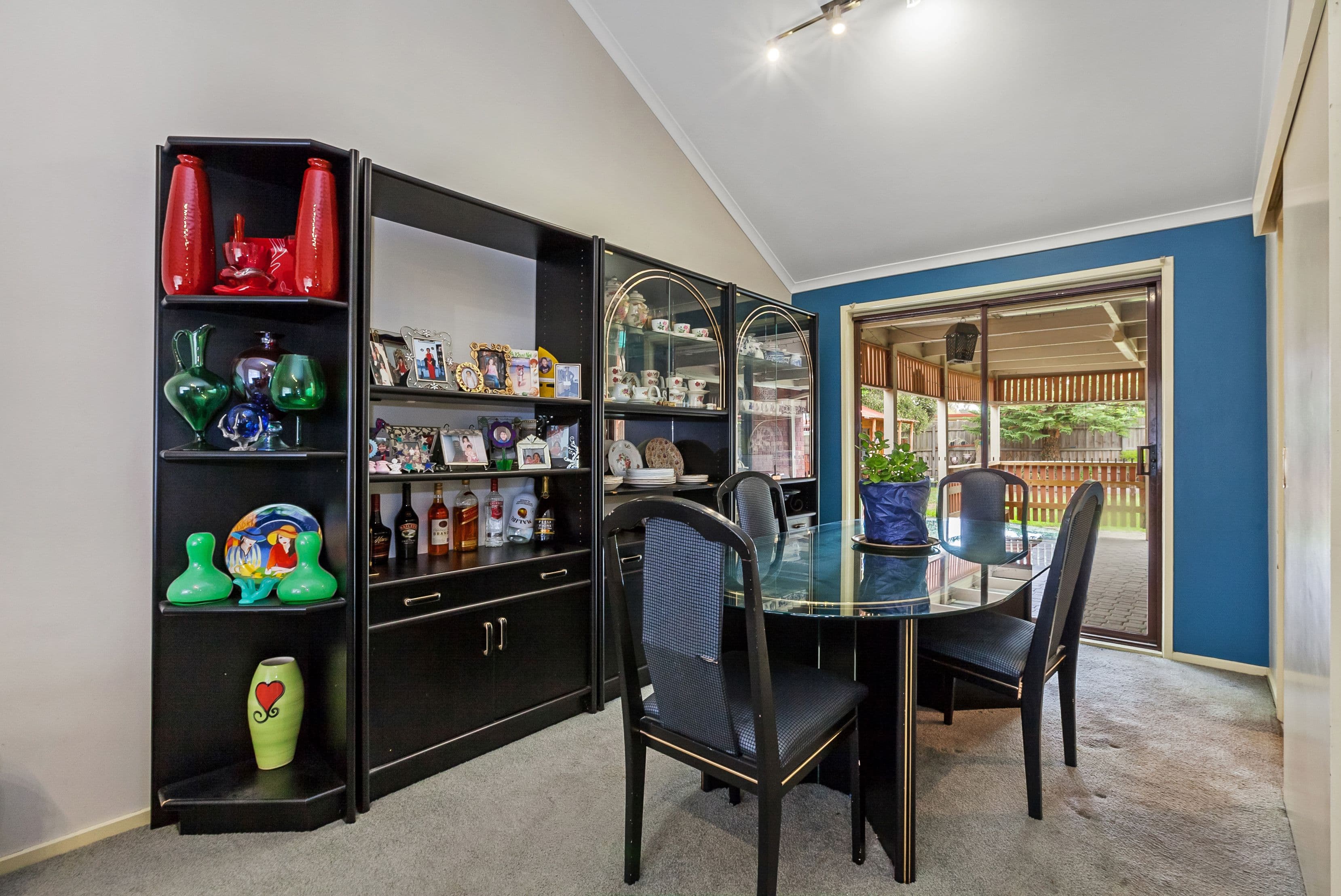 2 Honeysuckle Court, Mill Park VIC 3082, Mill Park - Thumbnail 3