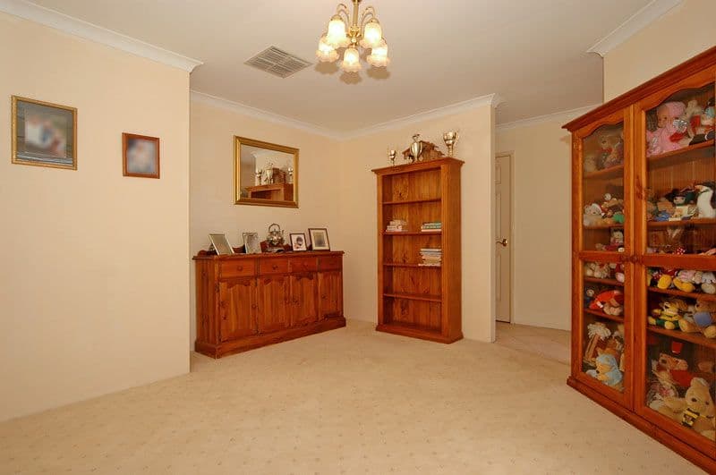96 Bennett Street, CAVERSHAM WA 6055, Caversham - Thumbnail 2